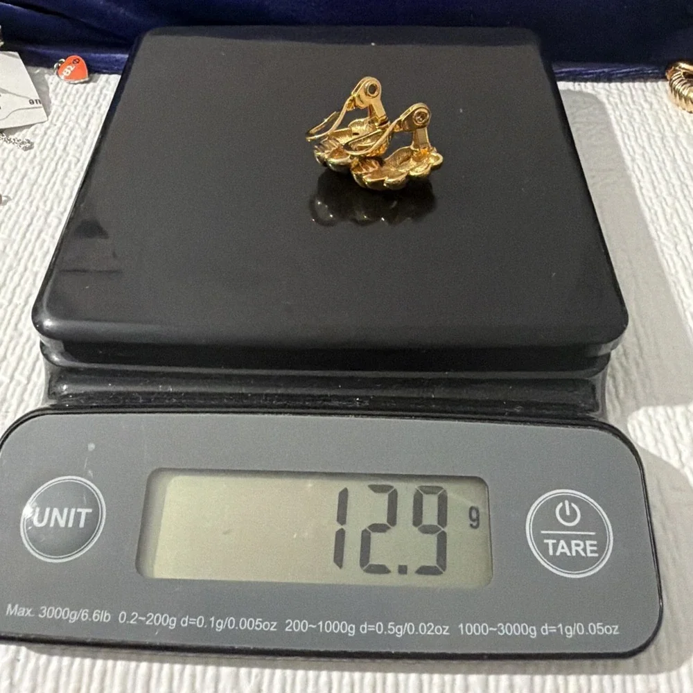 Vintage 50s Signed MONET Gold tone Polished BOW Clip-On Earrings